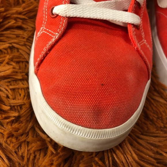 2012 Nike Eastham Red Canvas Shoes - Picture 6 of 6